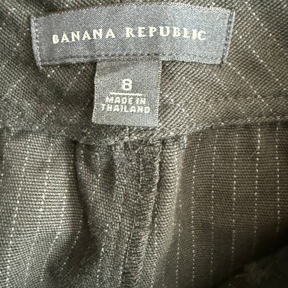 Women's Banana Republic Black Pinstripe Zip Pocket Mini Skirt Size 8 - Picture 3 of 9